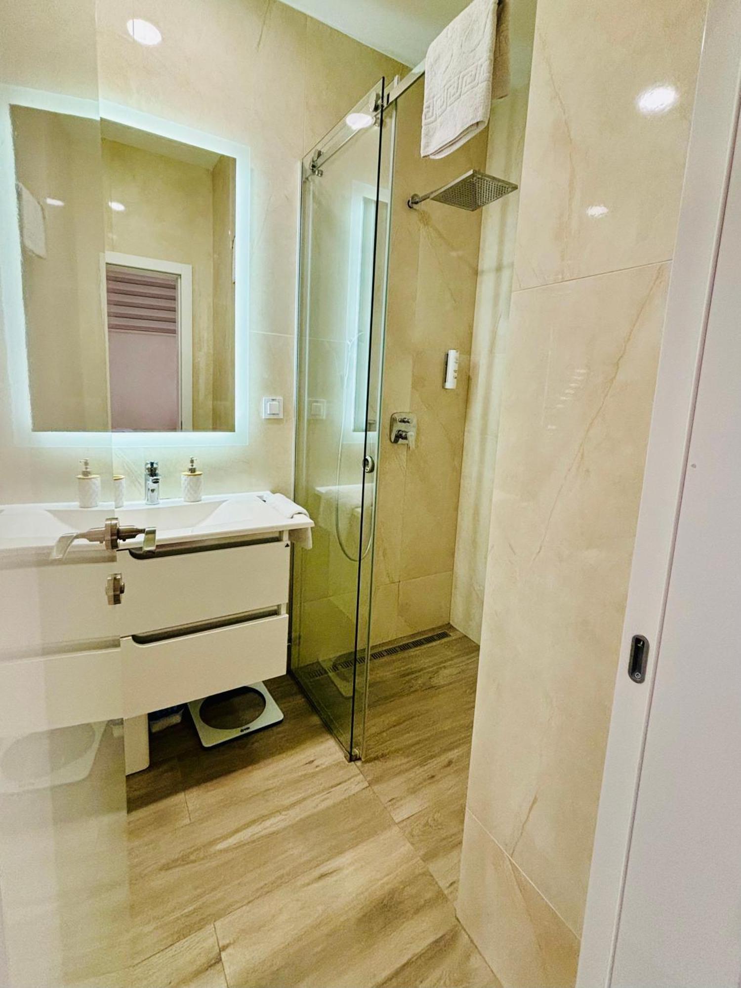 Lirra Luxe - Central Belgrade Apartments Εξωτερικό φωτογραφία